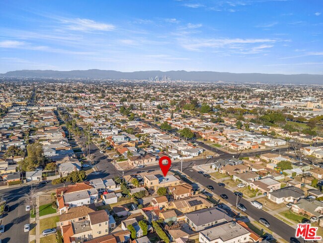 Building Photo - 8905 S Wilton Pl