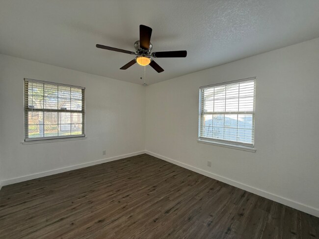Building Photo - 5059 Galahad Dr