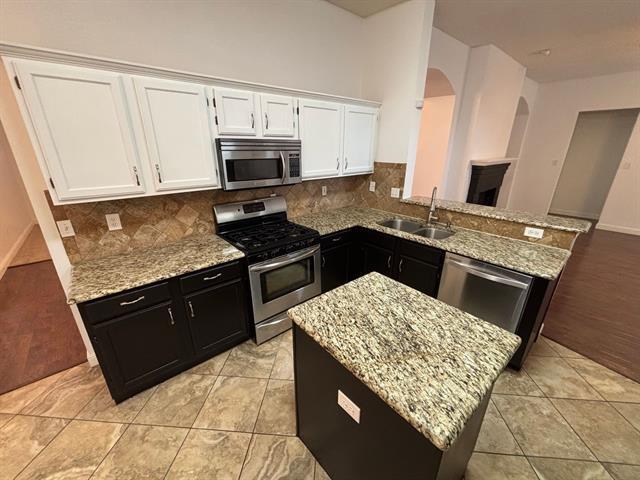 Building Photo - 10717 Canoe Rd