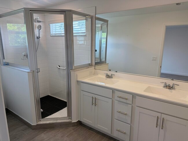 Building Photo - 4416 Hammock Grove Dr