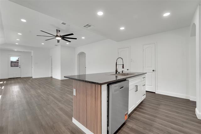 Building Photo - 1810 Prairie View Dr