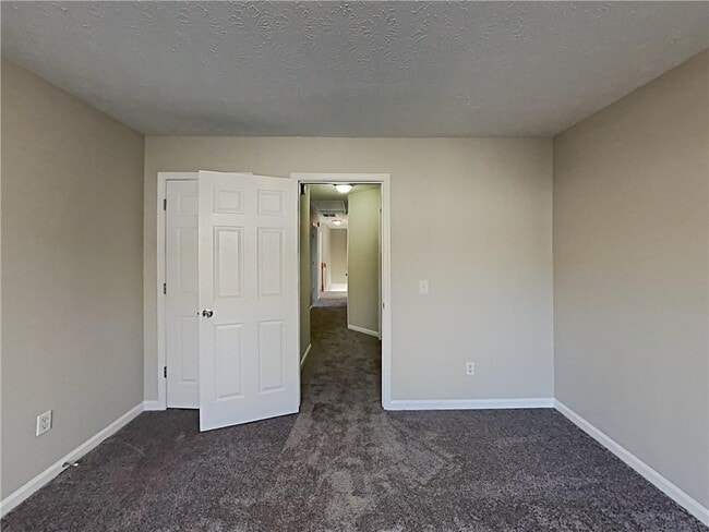 Building Photo - 362 Anita Dr