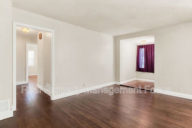 Building Photo - 1725 Brake Dr
