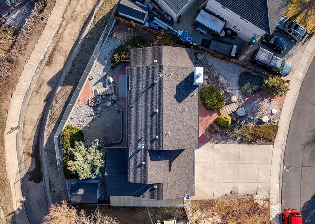 Building Photo - 3 Bed/2.5 Bath House w/ Yard Close to UNR