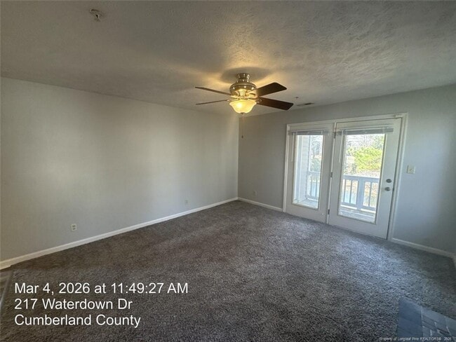 Building Photo - 217 Waterdown Dr