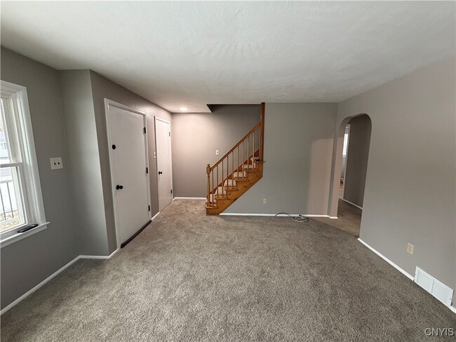 Building Photo - 501 Rockhaven Rd