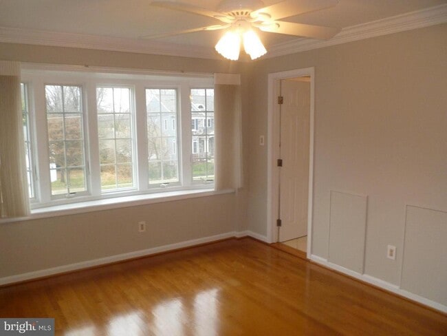 Building Photo - 7115 Warbler Ln