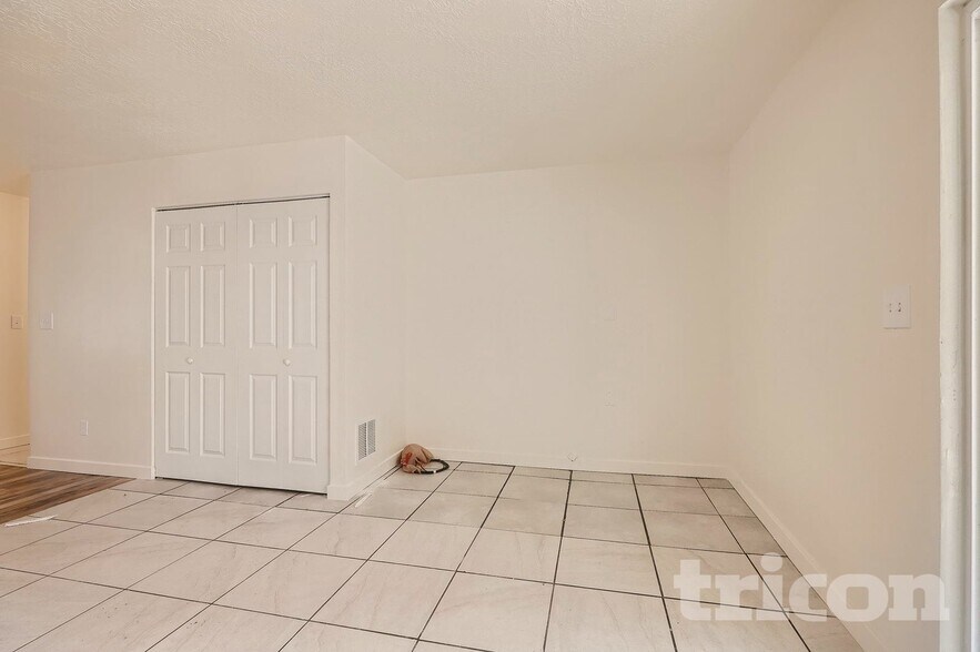 Building Photo - 4889 Milos Dr