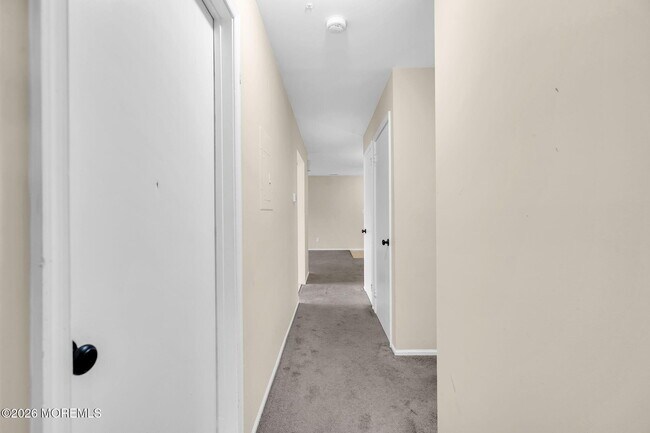 Building Photo - 366 Sequoia Ct