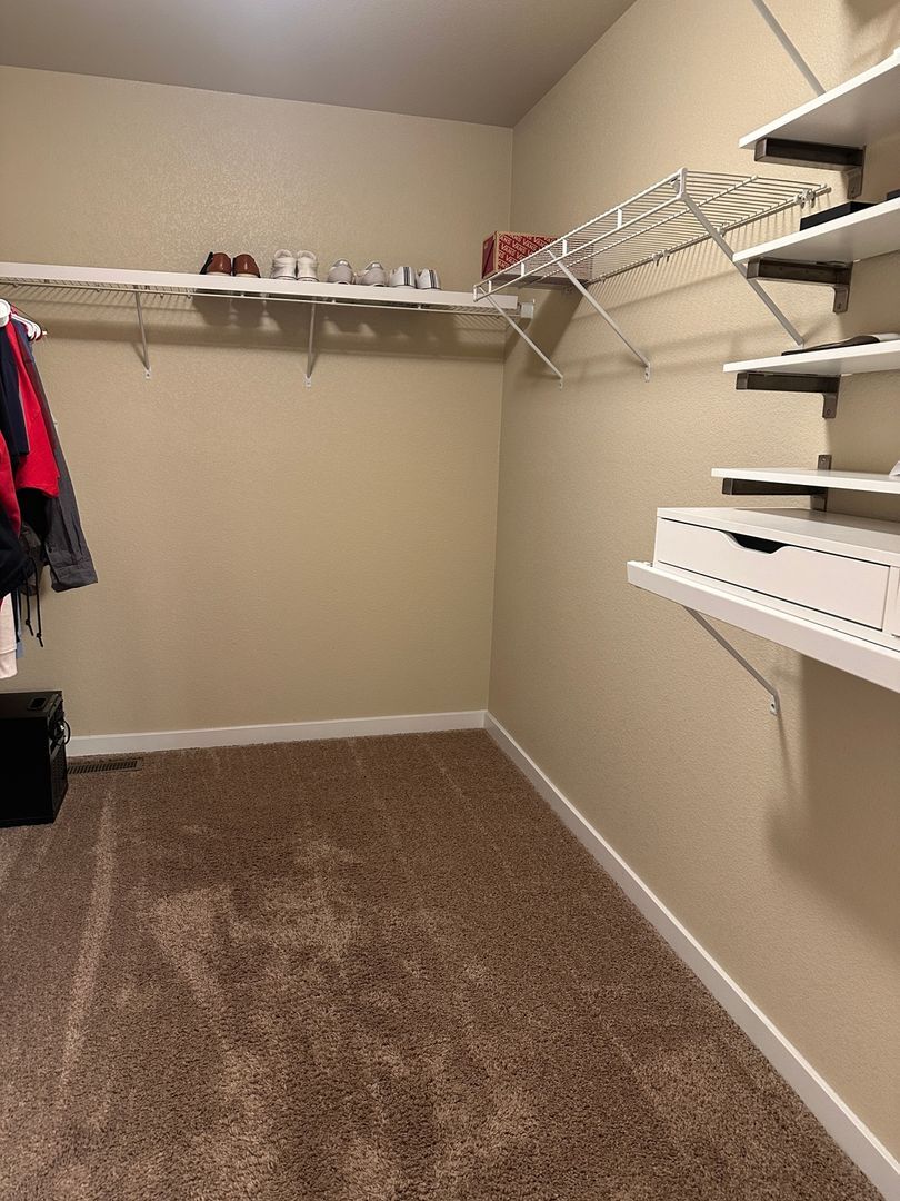 Building Photo - 1290 Antrim Loop