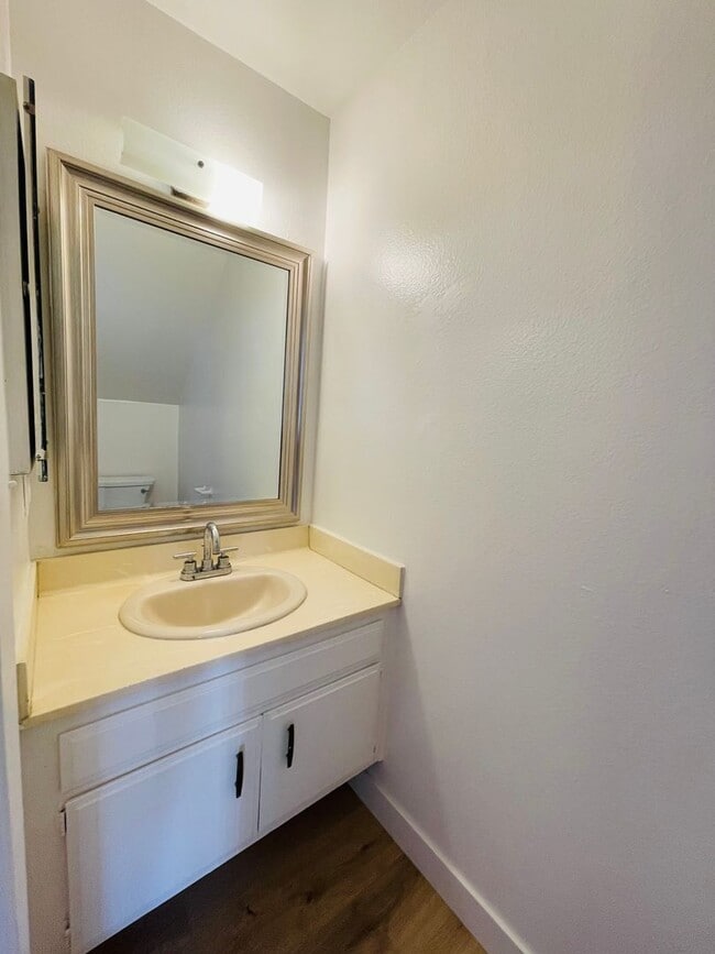 Building Photo - Renovated 3-bedroom townhouse in Todd Ranch with garage and spacious yard