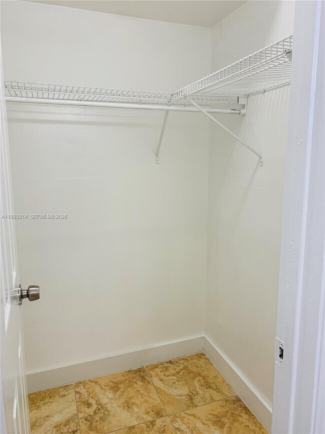 Building Photo - 665 NE 83rd Terrace