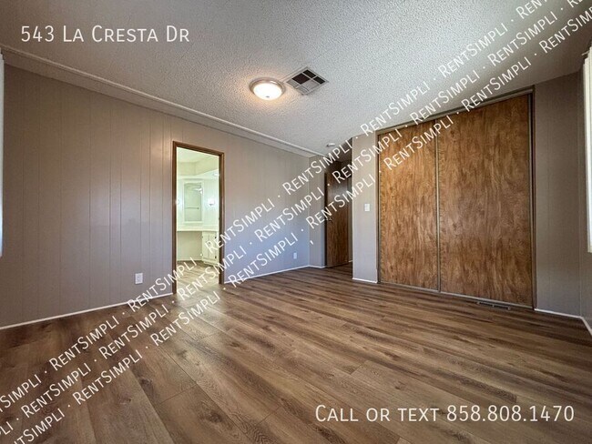 Building Photo - 543 La Cresta Dr