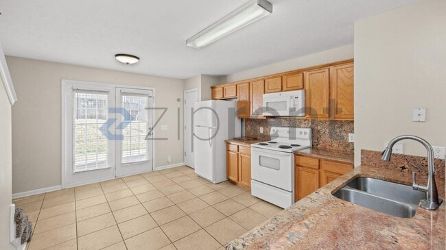 Building Photo - 4016 Cody Dr