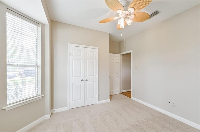 Building Photo - 15019 Trumpet Vine Ln