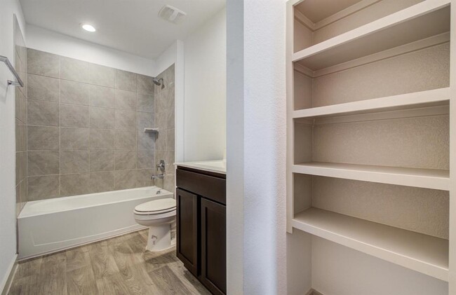 Building Photo - 14506 Rain Tree Dr