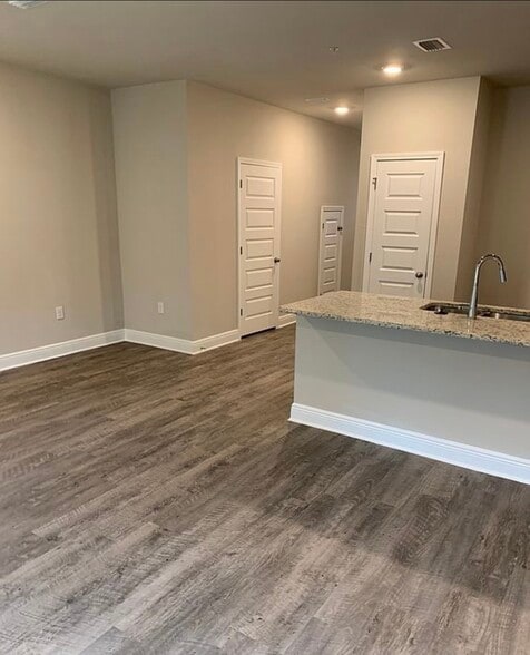 Building Photo - 26886 Spyglass Dr