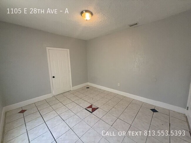 Building Photo - 1105 E 28th Ave