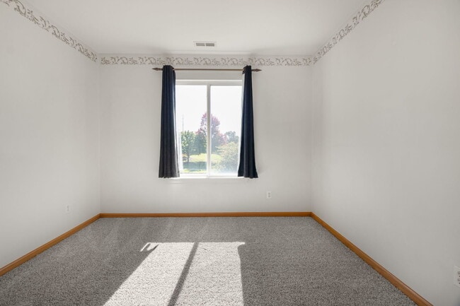 Building Photo - 21419 Frost Ct