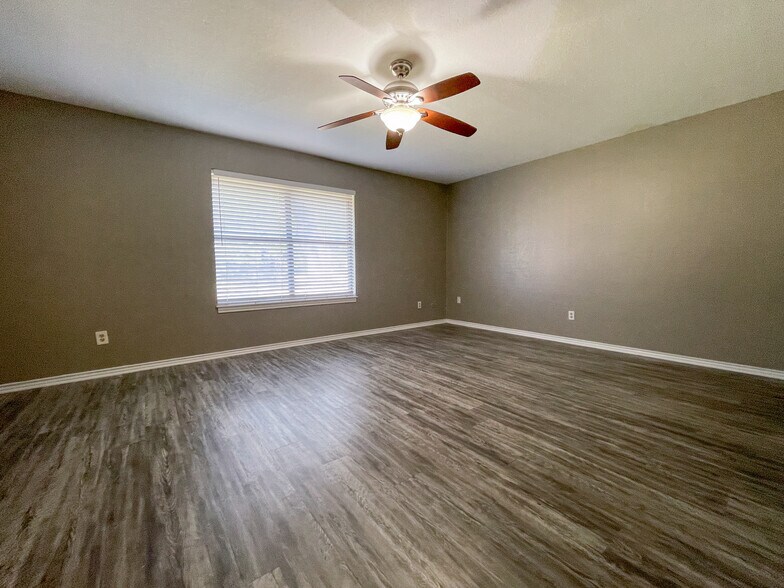 Building Photo - 7104 Churchill Cir