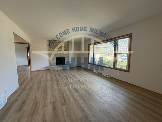 Building Photo - 4325 N 142nd St