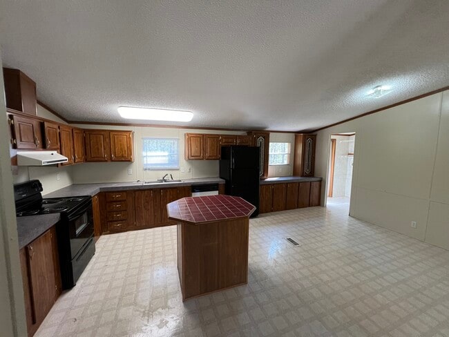Building Photo - 192 Shadow Oaks Dr
