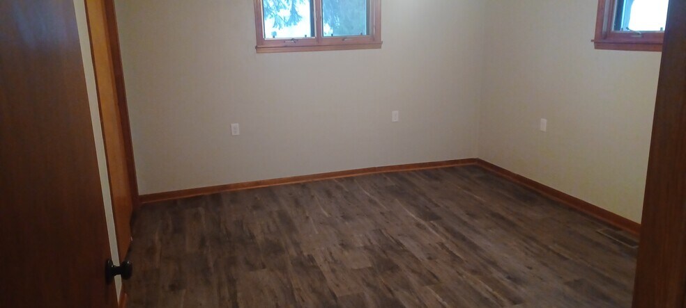 Building Photo - 3033 Stardust Dr