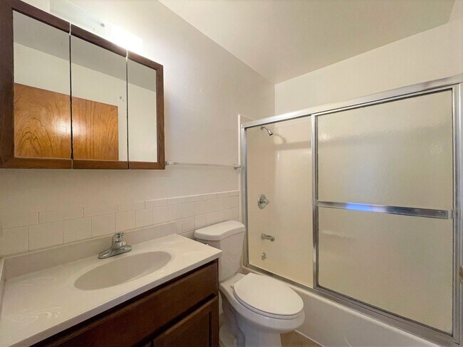 Building Photo - A clean and well-maintained 3-bed, 2-bath home located in the vibrant Laurel District.