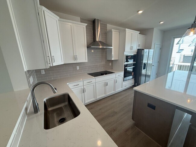 Building Photo - Brand New Townhome in the heart of Ballant...