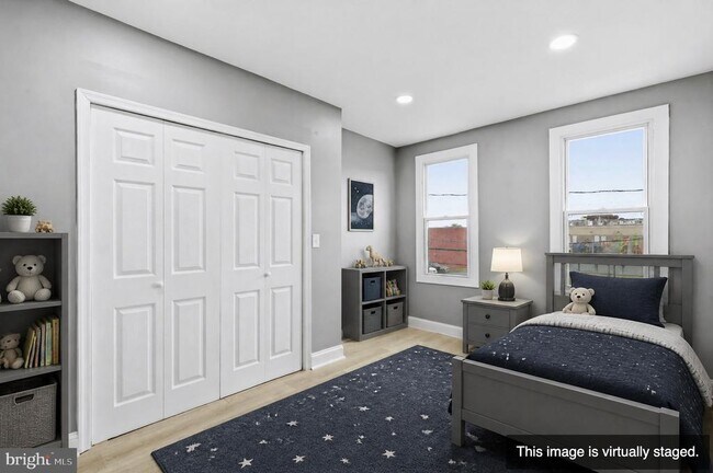 Building Photo - 1651 Darley Ave