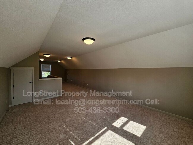 Building Photo - 6458 NE 8th Ave