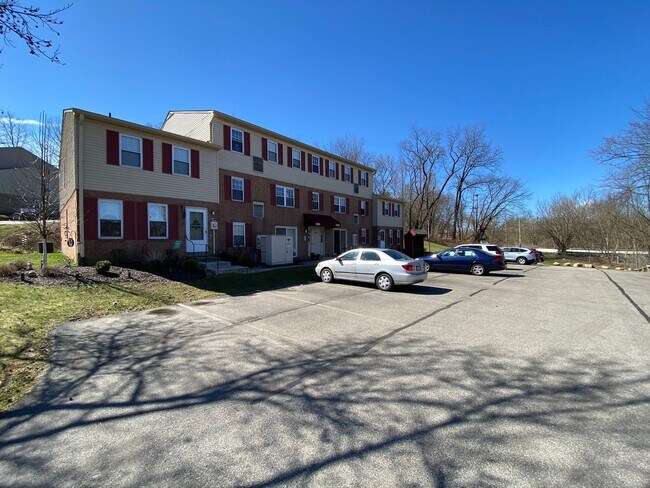 Building Photo - Wonderful 2BR at The Bellwood Manor!  Central A/C & MORE! - Call Today for a Tour!