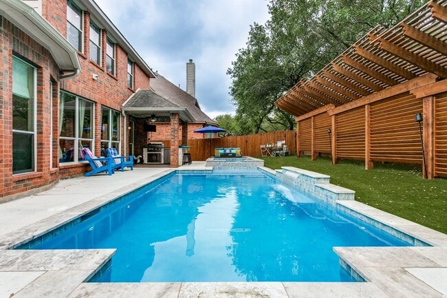 Building Photo - GORGEOUS HOME IN BELTERRA WITH SPARKLING POOL & SERVICE INCLUDED