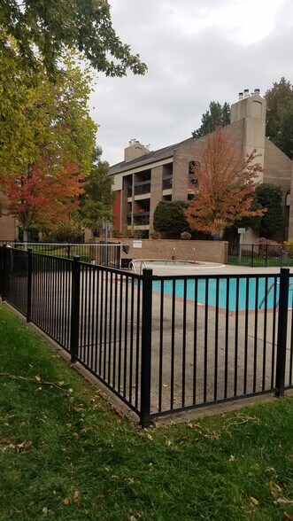 Building Photo - 600 NW 4th St