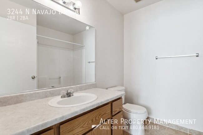 Building Photo - 3244 N Navajo Dr