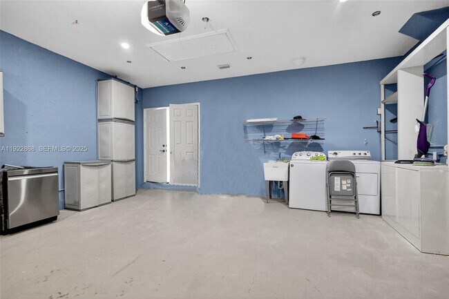 Building Photo - 16432 NW 12th St