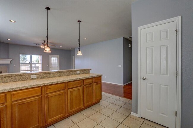 Building Photo - 7017 Eagles Landing