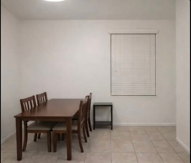 Building Photo - 25143 W Maldonado Dr