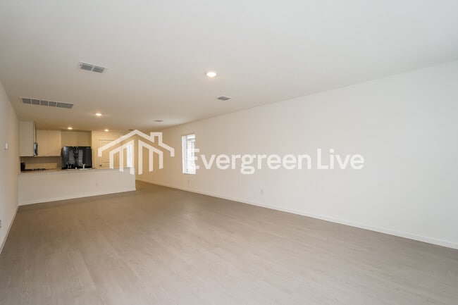 Building Photo - 808 Dressage Ln