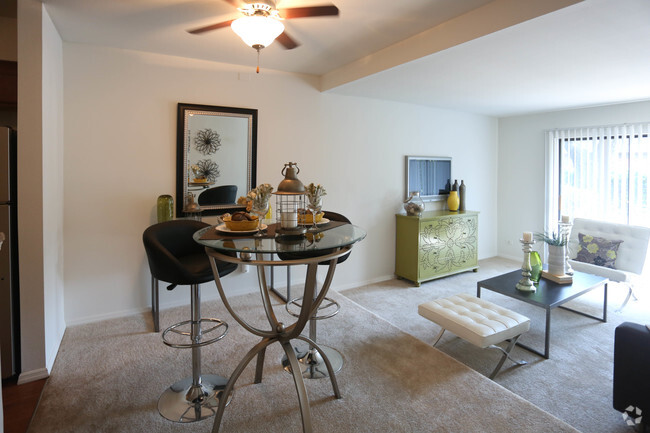 Apartment Living Space - The Reserve at Winding Creek