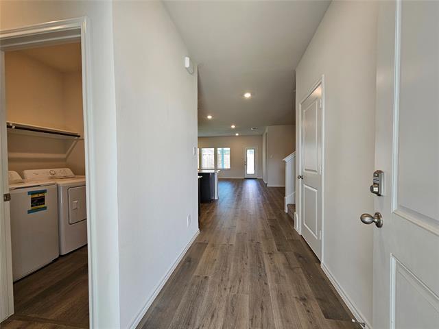 Building Photo - 11304 W Pond Dr