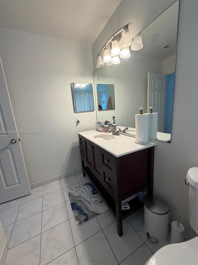 Building Photo - 1428 SW 47th Ave