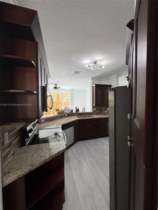 Building Photo - 11362 SW 137th Pl