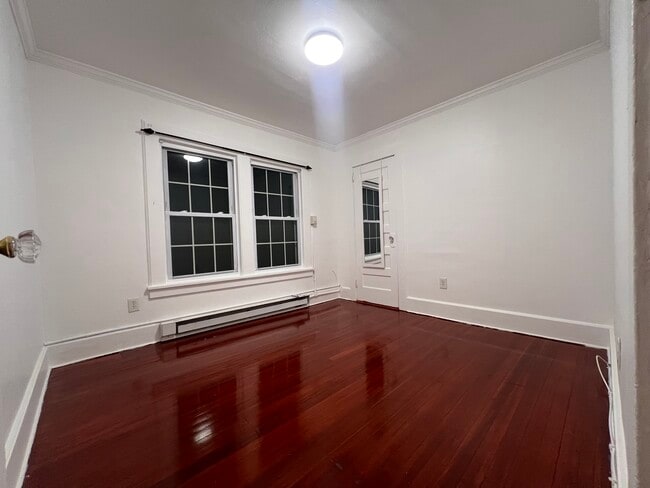 Building Photo - 8 Caton Terrace