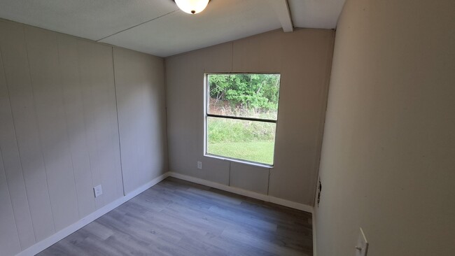 Building Photo - 113 Novits Nook Ct