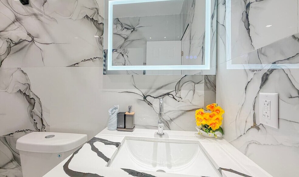 Building Photo - 340 Tamiami Canal Rd