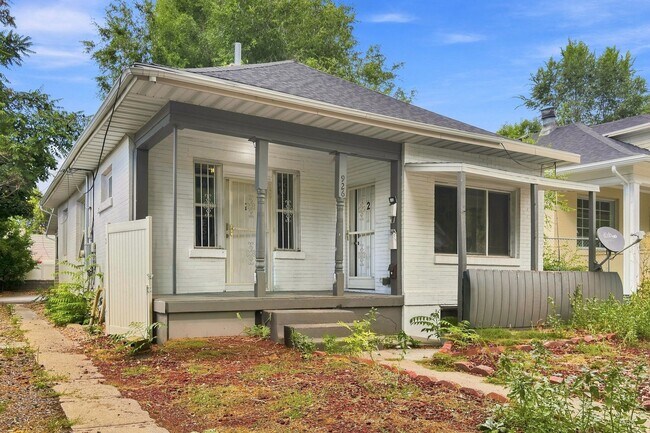 Building Photo - 926 Binford St