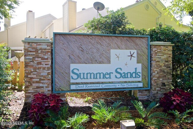 Building Photo - 330 Sunrise Cir