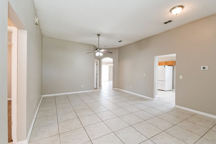 Building Photo - 2912 Brittany Bluff Dr