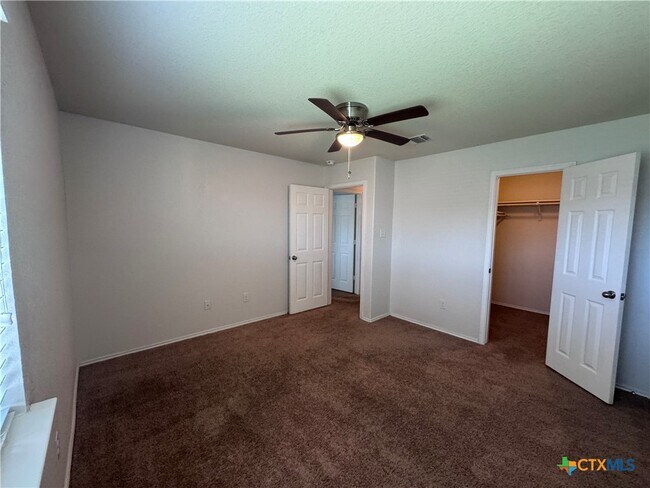 Building Photo - 1310 Stonewall Ridge
